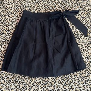 Club Monaco Black Silk Linen Wrap Mini Skirt with Pockets size Medium